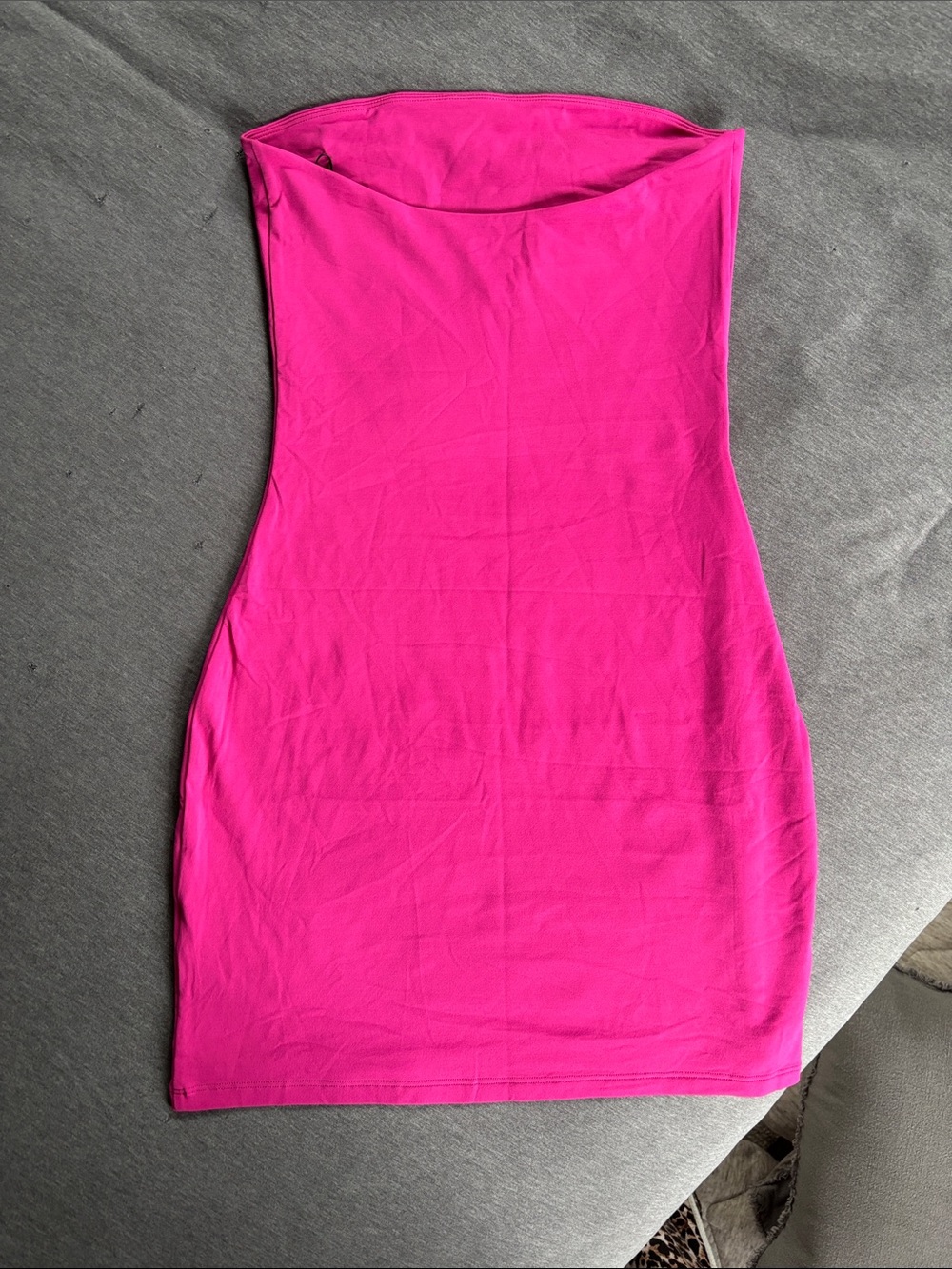 Aritzia NEW Strapless Babaton Contour Enrapture Dress in Magenta - Picture 10 of 10